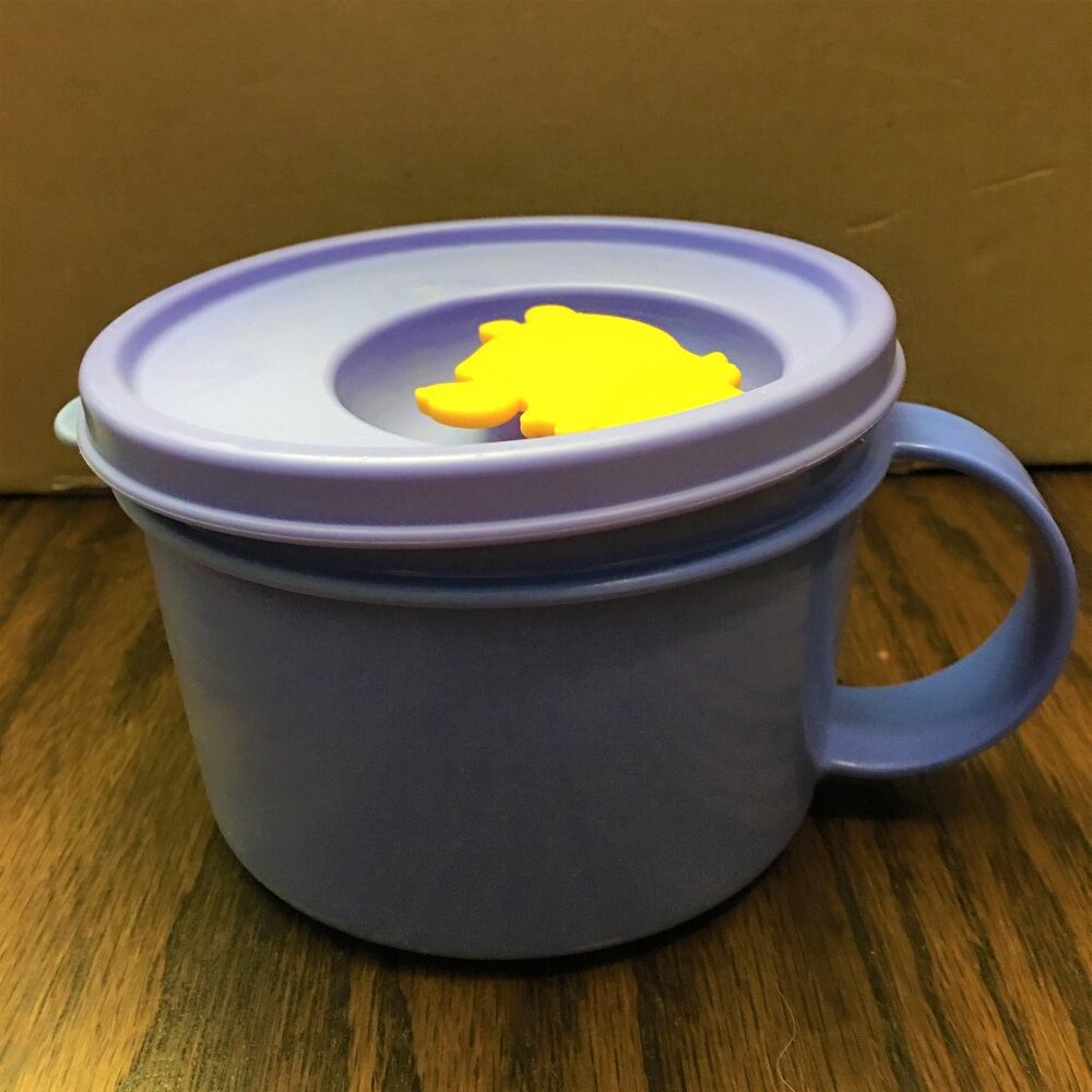 Tupperware Pooh Crystal Wave Soup Mug